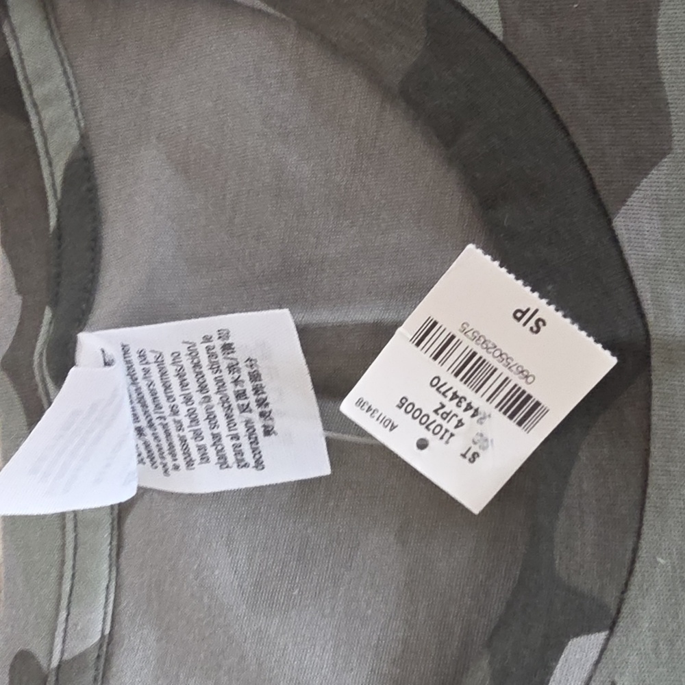 NWT VS Pink Camo Tee Size S - Picture 6 of 8